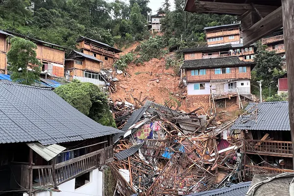 中国人寿财险黔东南州中支积极应对 从江特大暴雨灾害