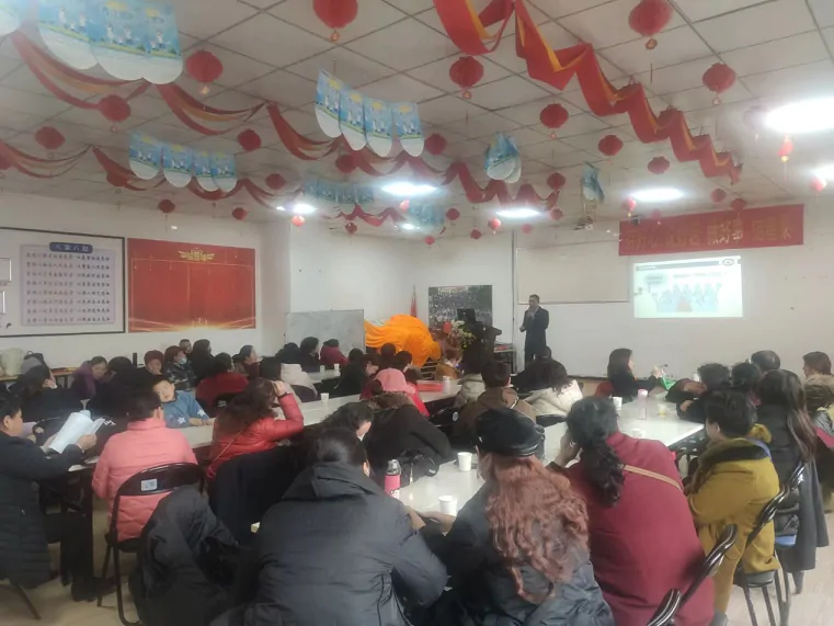 富德生命人寿黔东南中支开展客户服务活动