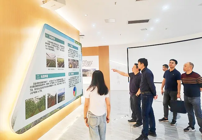 国家金融监督管理总局黔东南监管分局党委书记、局长李志远到从江开展企业走访调研