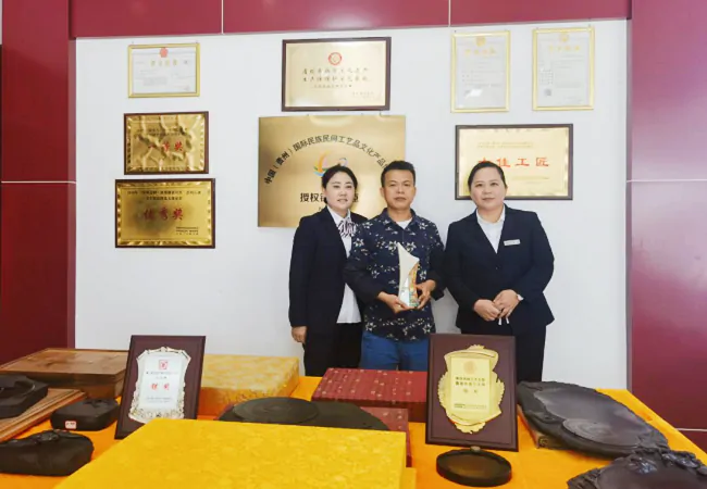 岑巩农信联社：金融活水灌溉非遗  匠人传承民族文化