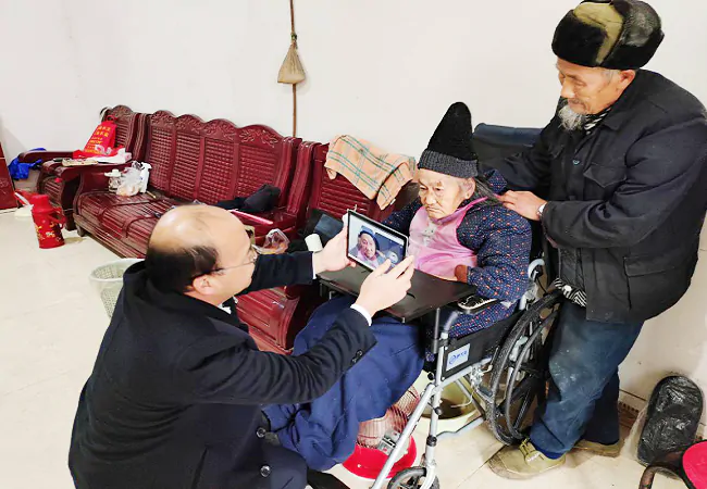 施秉农信有温度，上门服务暖人心