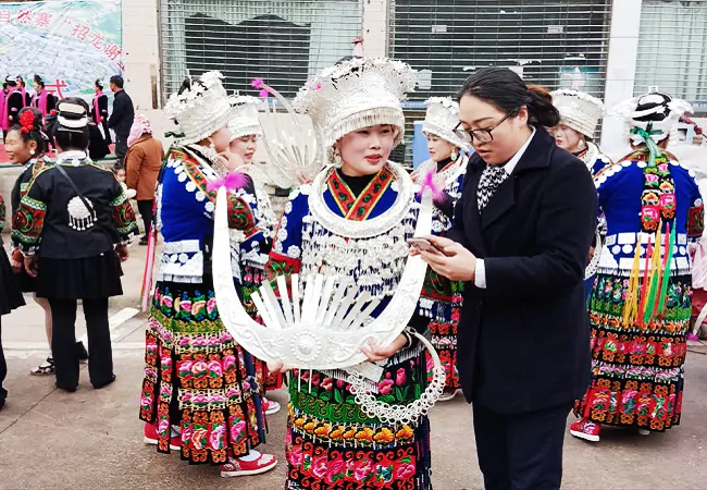 &ldquo;招龙&rdquo;仪式盛况 普惠乡村金融