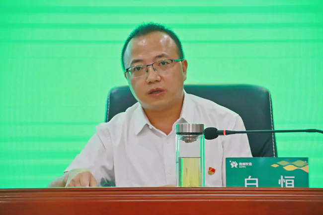 （图为：白恒就分管工作作下半年安排部署）.png