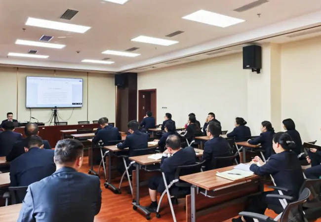 丹寨农商银行深入学习《中华人民共和国统计法》