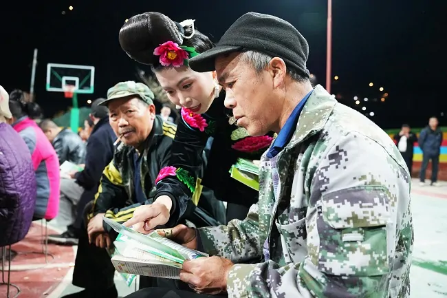 雷山农信联社&ldquo;3&middot;15&rdquo;消费者权益保护暨金融知识宣传专项活动走进雷山县陶尧苗寨