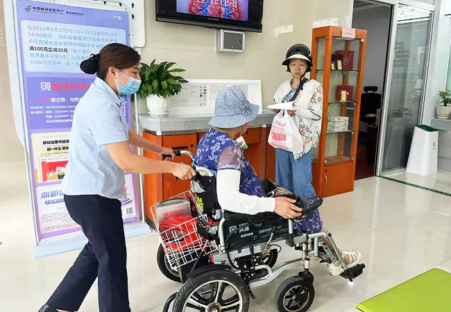 邮储银行镇远县支行：温情服务暖人心，金融为民办实事