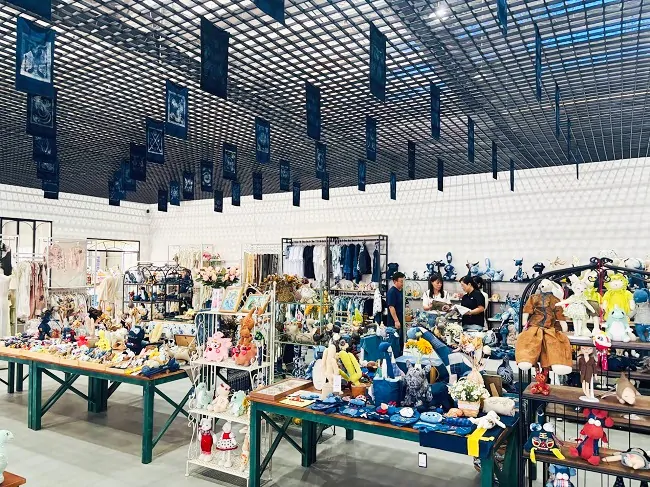 麻江农商银行利用再贷款支持乡村外贸企业&ldquo;绣&rdquo;出美好生活