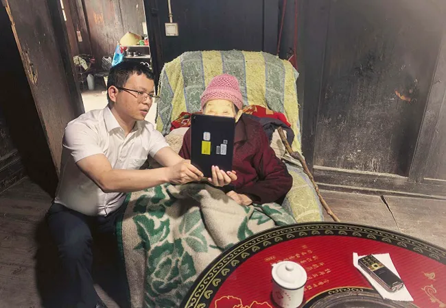 天柱农商银行：暖心服务送上门  金融温情暖民心