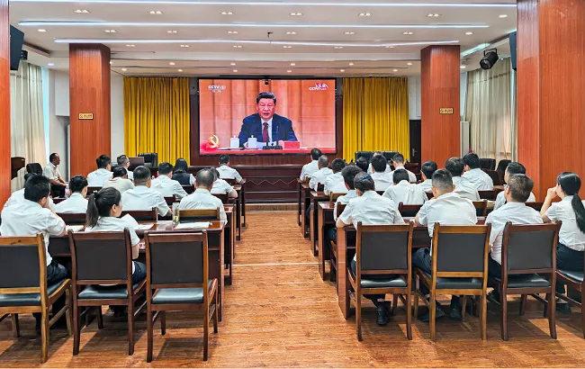 观盛会悟思想   守初心践使命