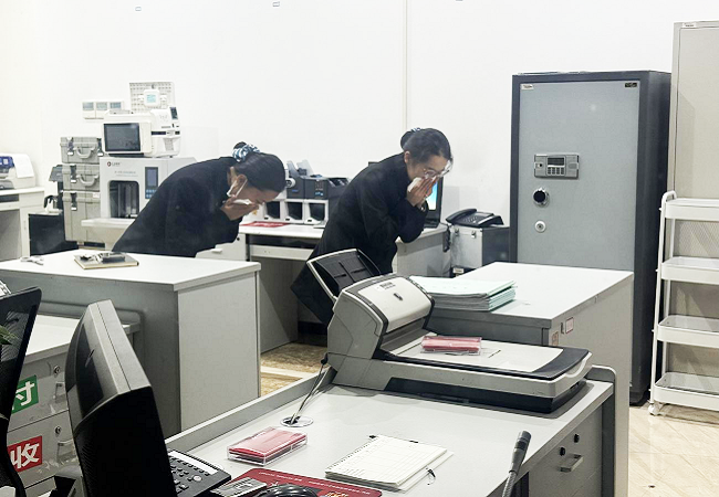 贵阳银行岑巩支行开展消防逃生演练 筑牢网点安全防线